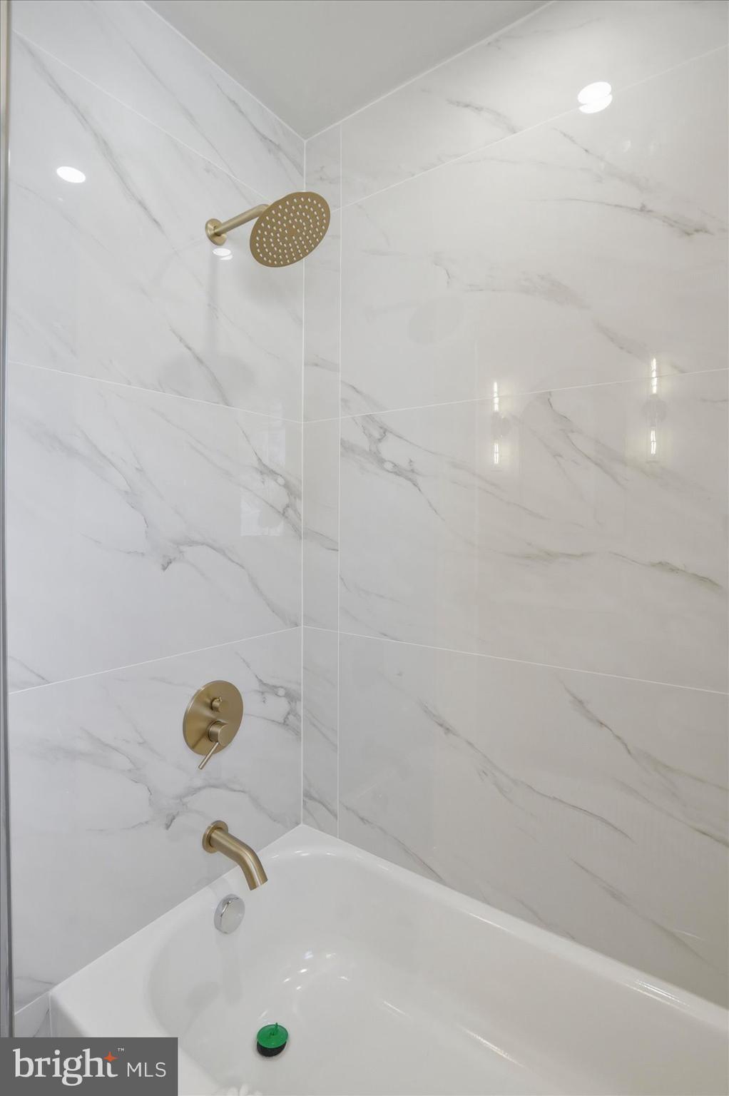 PERRY HALL - Residential