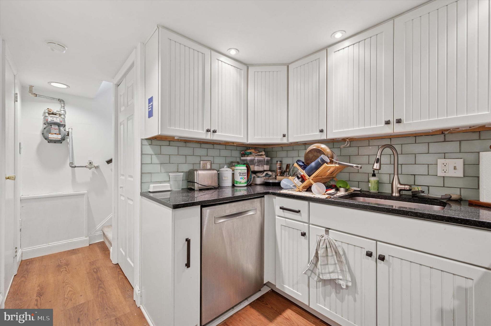 BELLA VISTA - Residential Lease