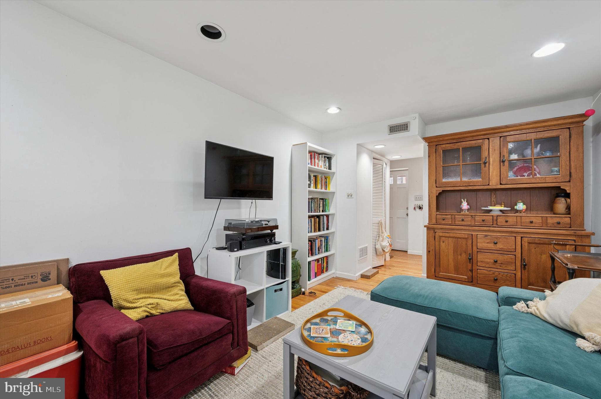 BELLA VISTA - Residential Lease