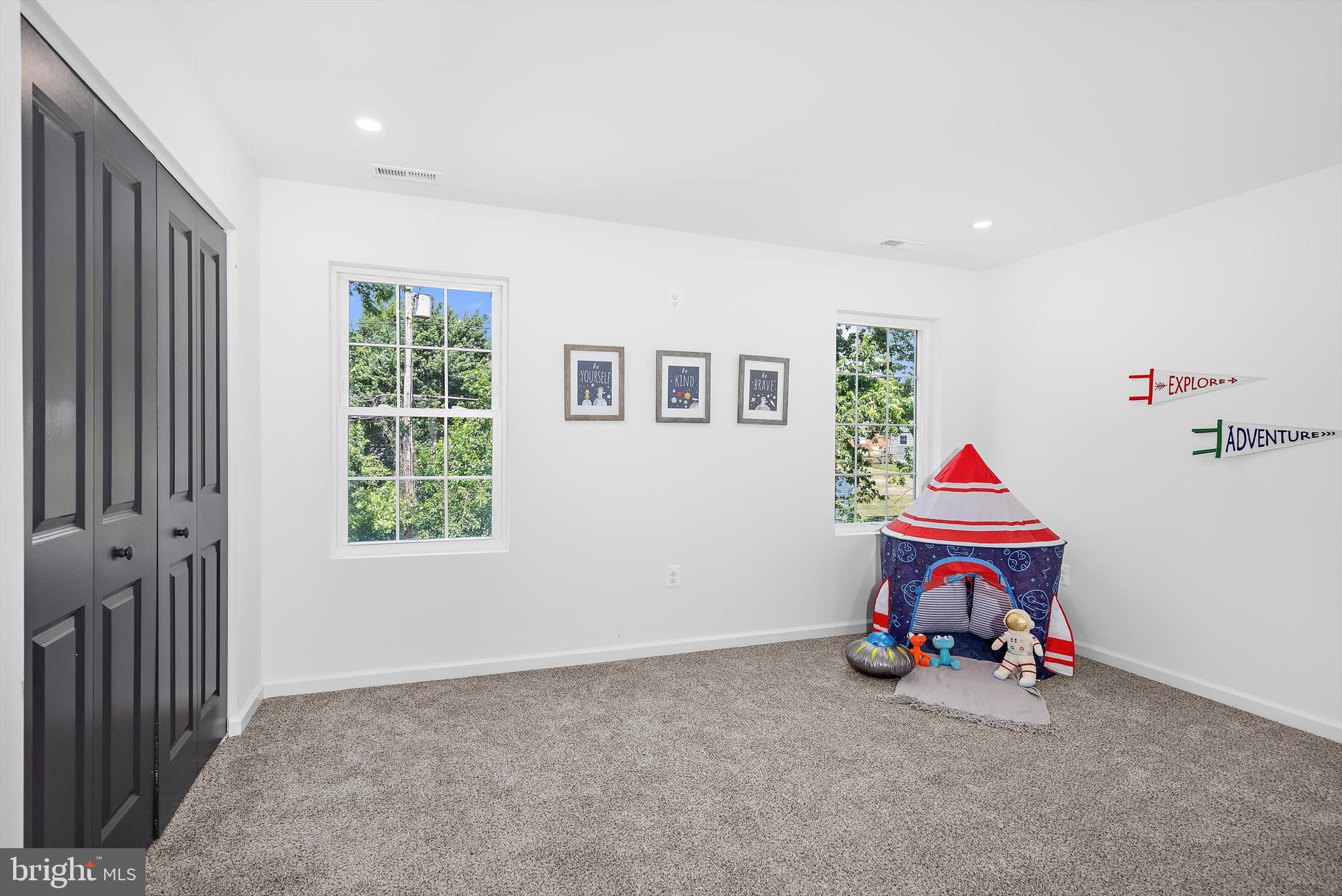 BALTIMORE HIGHLANDS - Residential