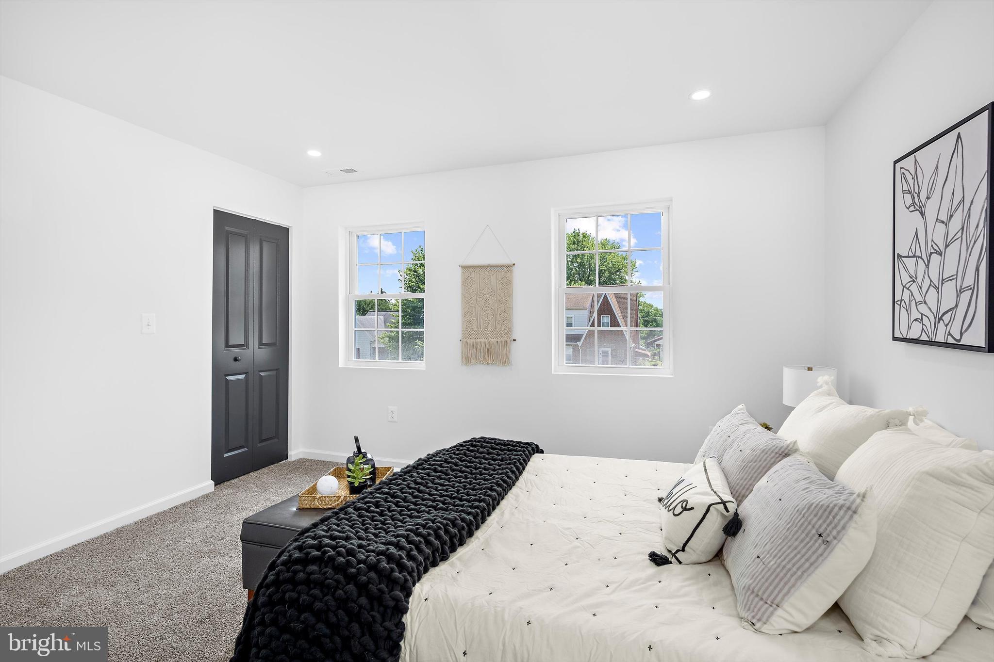 BALTIMORE HIGHLANDS - Residential