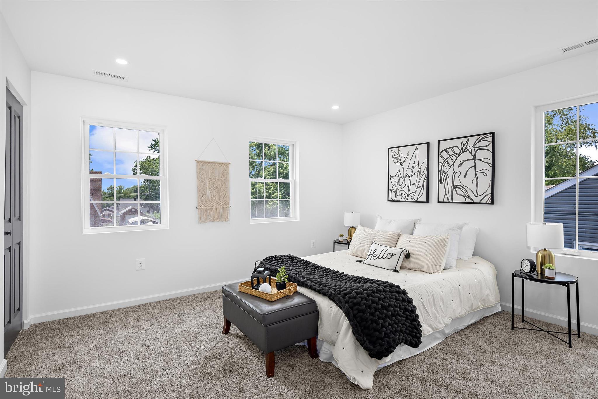 BALTIMORE HIGHLANDS - Residential