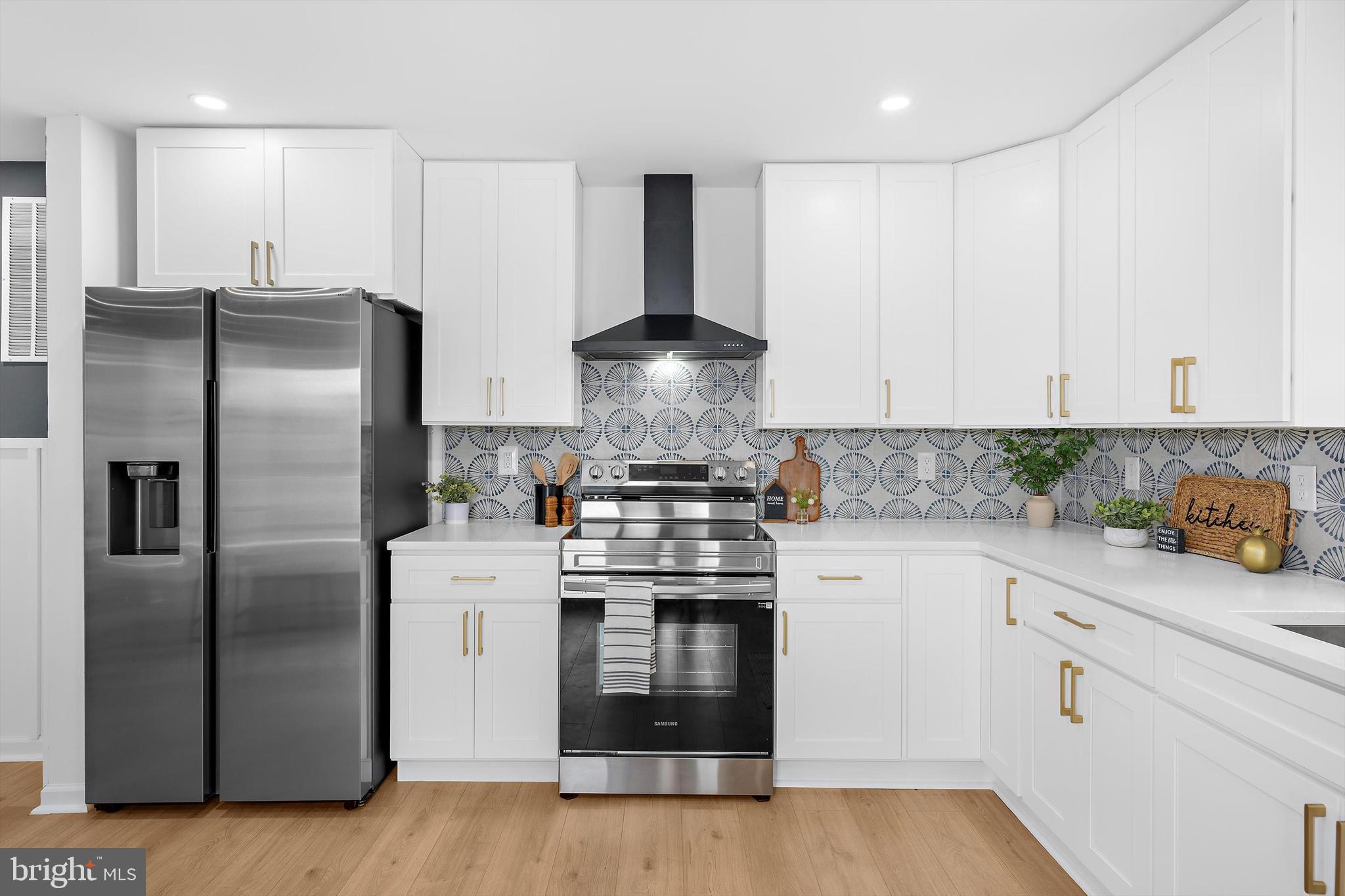 BALTIMORE HIGHLANDS - Residential