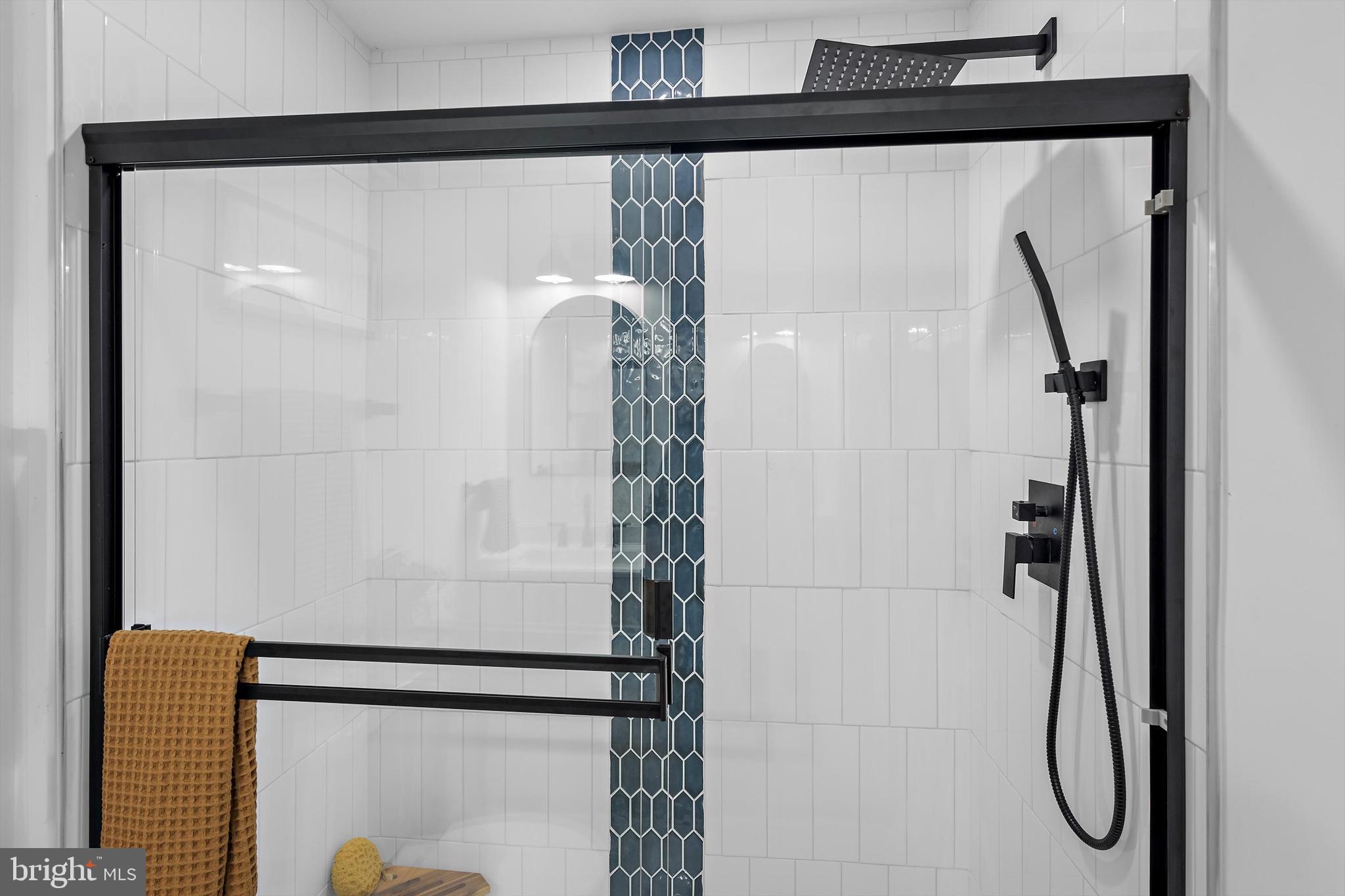 BALTIMORE HIGHLANDS - Residential