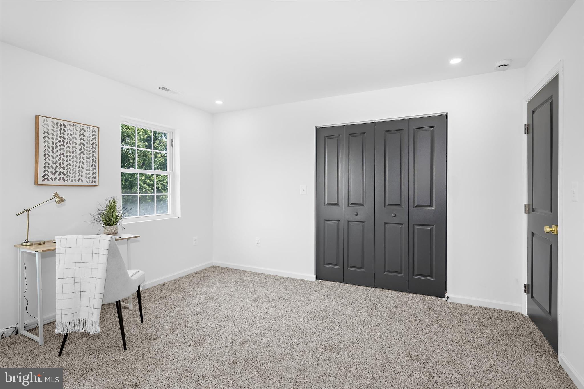 BALTIMORE HIGHLANDS - Residential