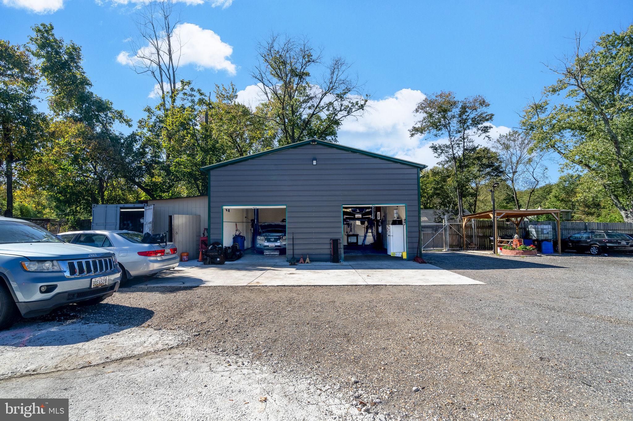 CHAMPION FOREST - Residential