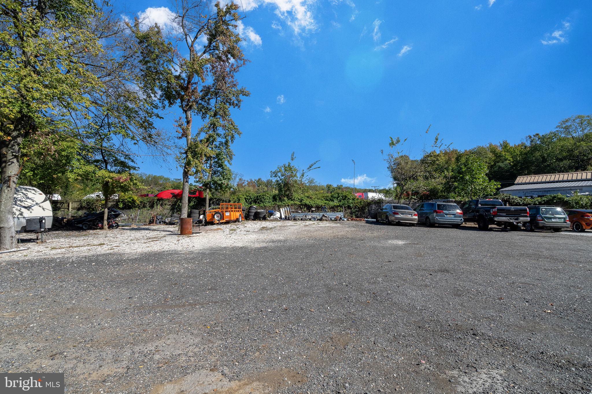 CHAMPION FOREST - Residential