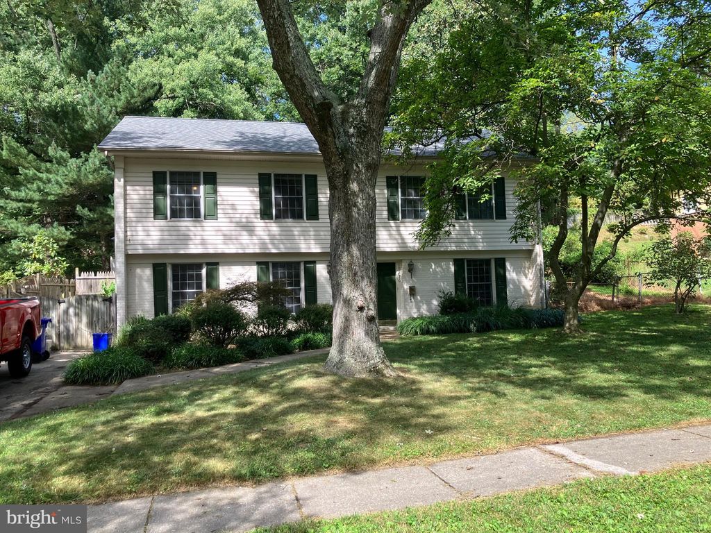 Photo of 10316 Royal Road, SILVER SPRING, MD 20903 (MLS # MDMC2200656)