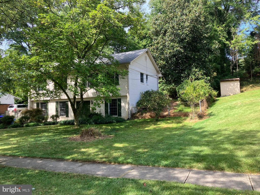 Photo of 10316 Royal Road, SILVER SPRING, MD 20903 (MLS # MDMC2200656)