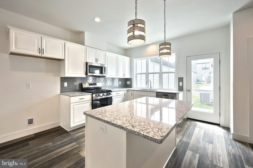 Photo of 104 Madison Drive, MECHANICSBURG, PA 17055 (MLS # PACB2044416)