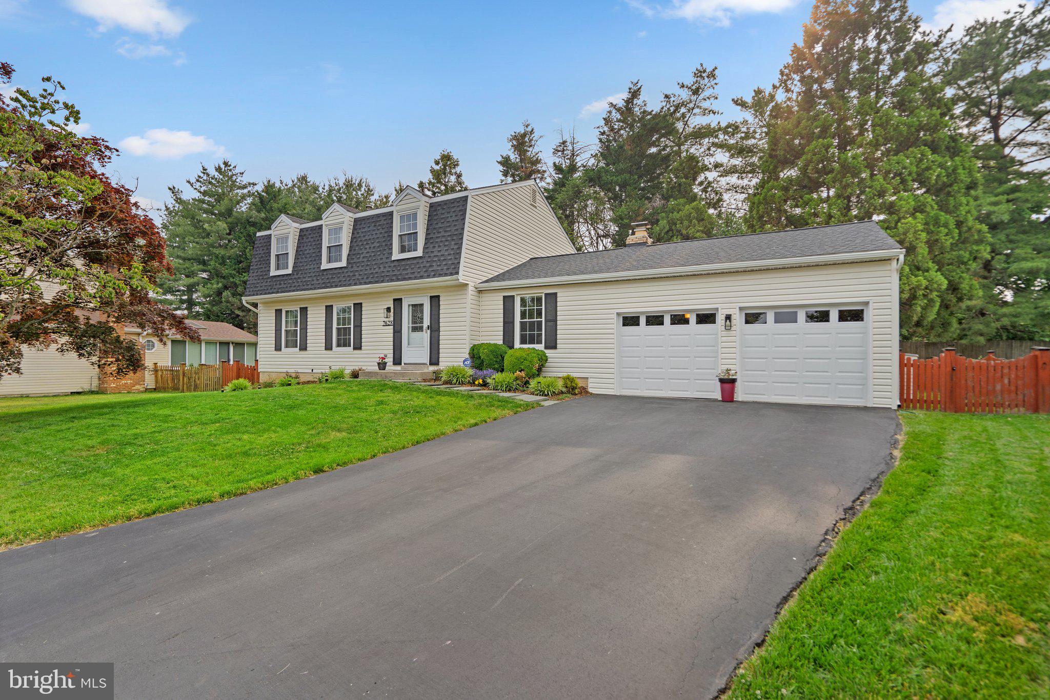 7628 ANAMOSA WAY
