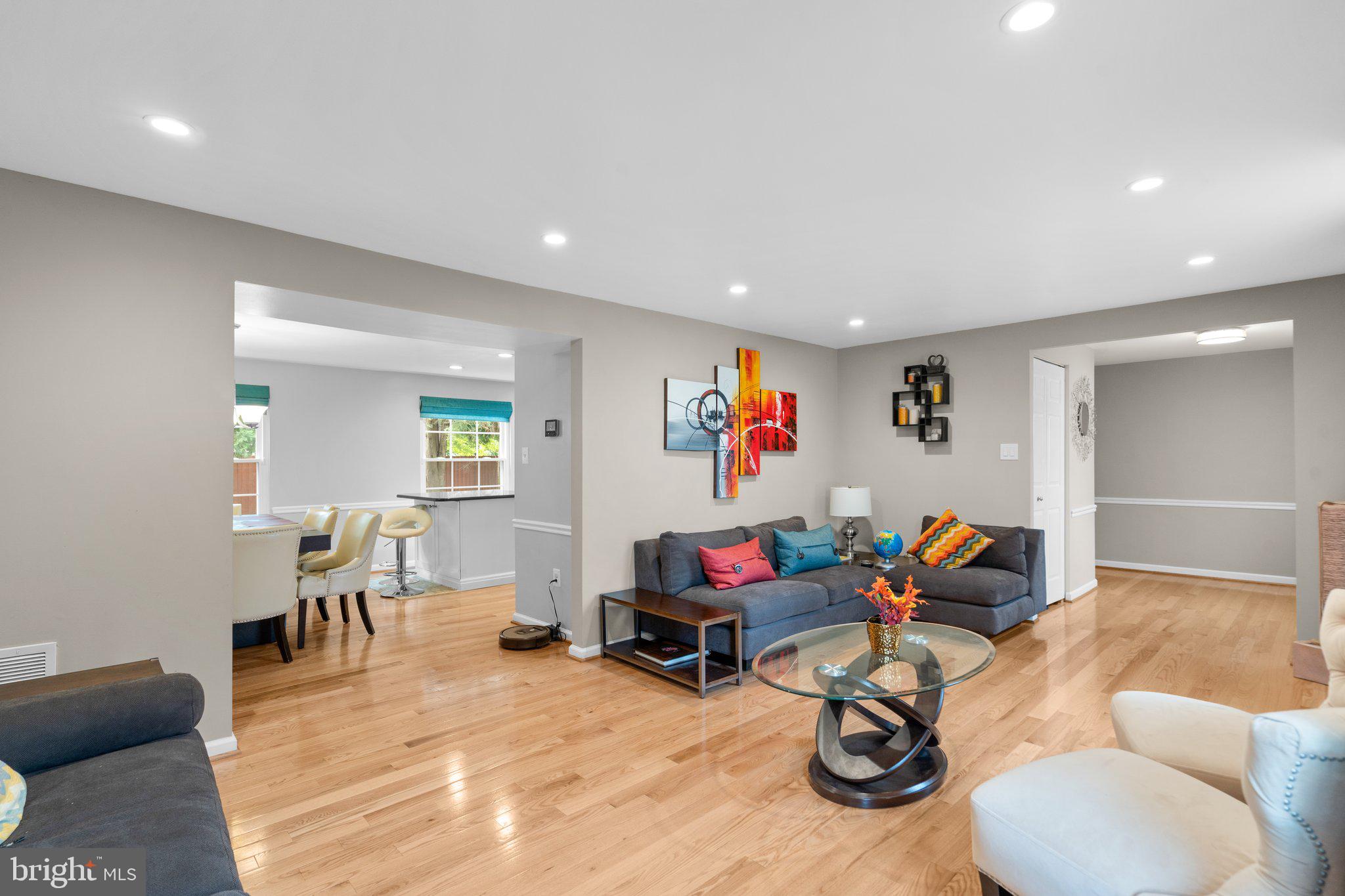 7628 ANAMOSA WAY