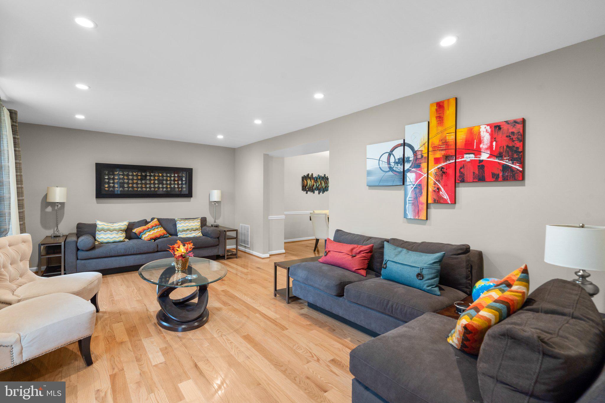 7628 ANAMOSA WAY