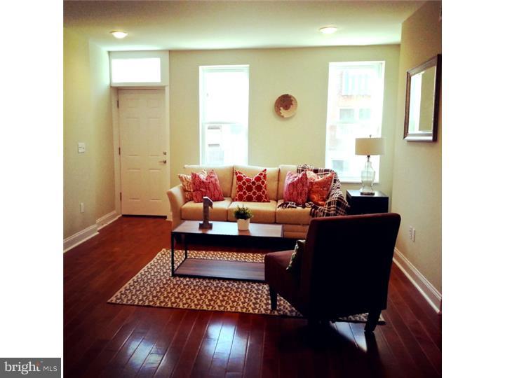 POINT BREEZE - Residential
