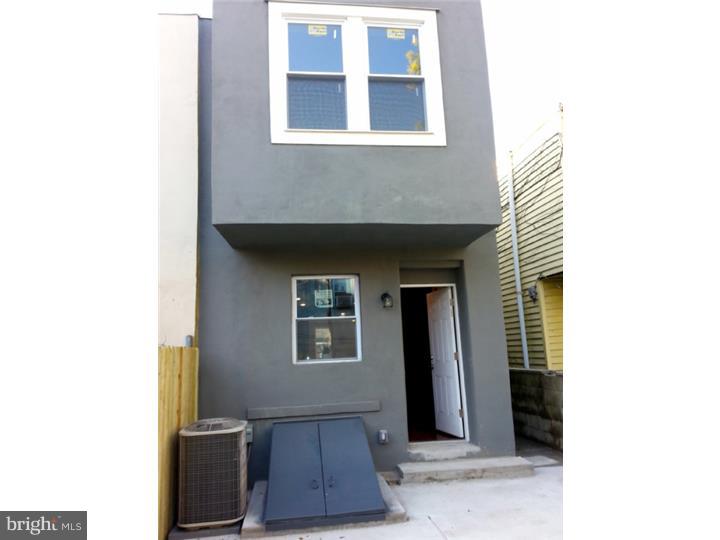 POINT BREEZE - Residential