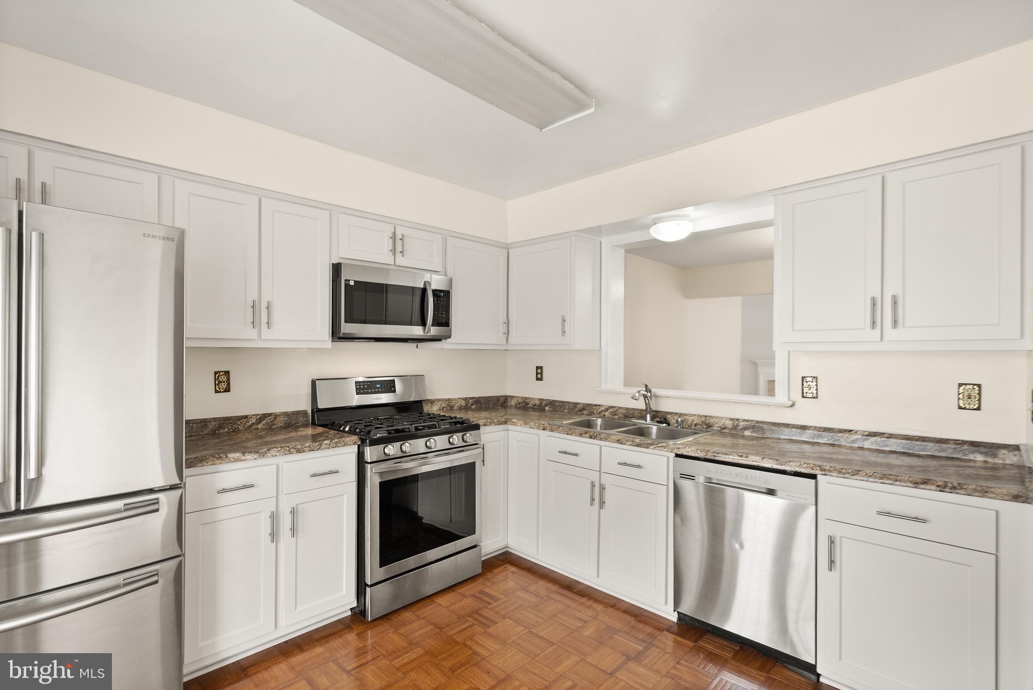 11186 PRIVATES COURT