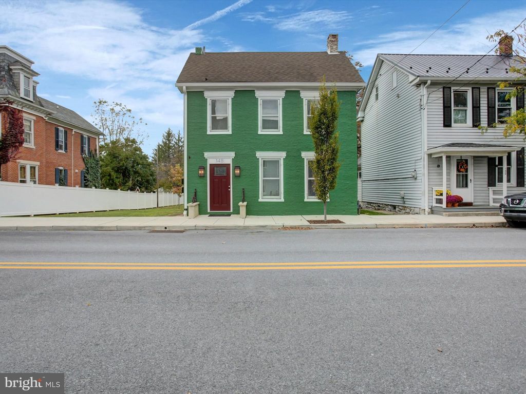 Photo of 148 N Carlisle St, GREENCASTLE, PA 17225 (MLS # PAFL2030838)