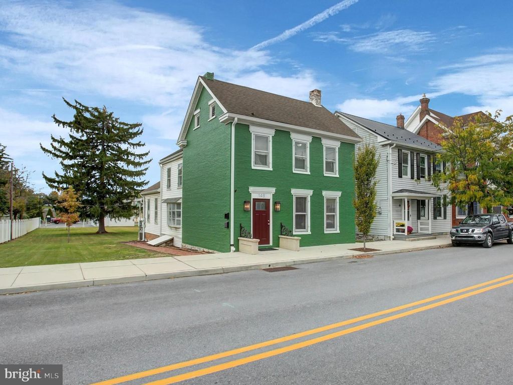 Photo of 148 N Carlisle St, GREENCASTLE, PA 17225 (MLS # PAFL2030838)