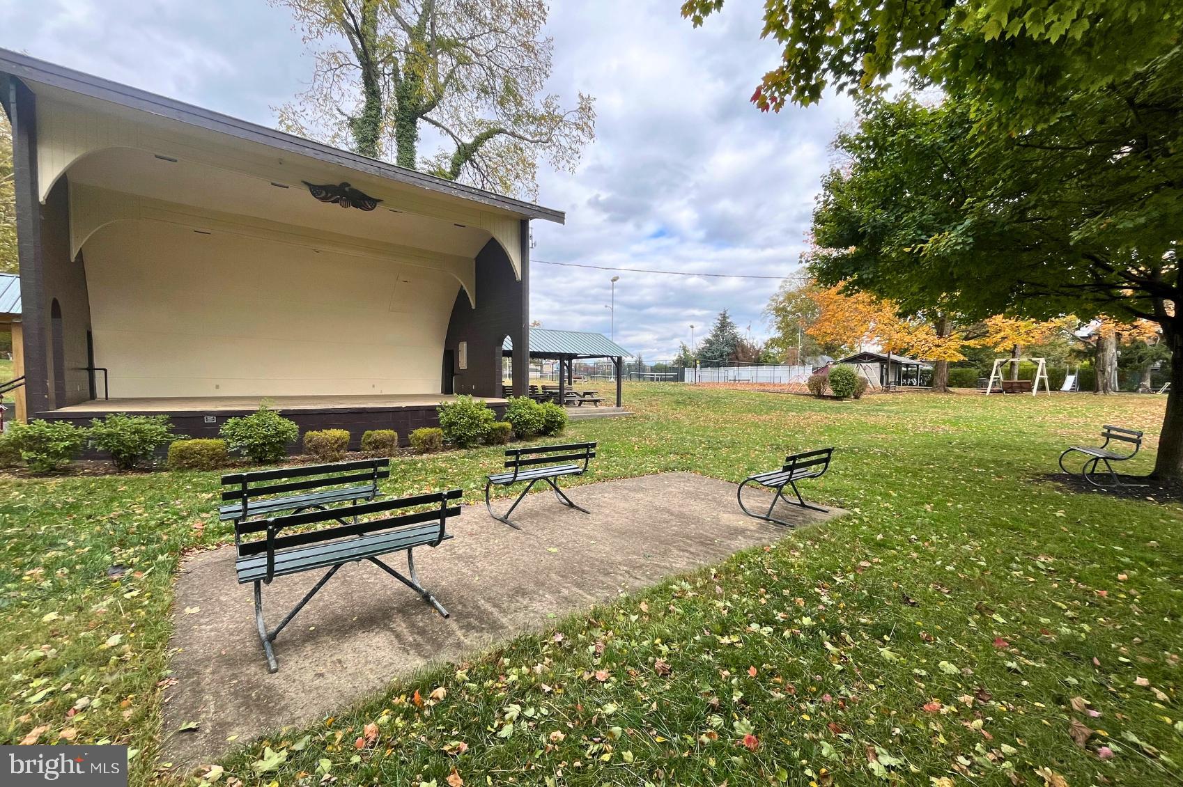 GREENCASTLE BOROUGH - Residential