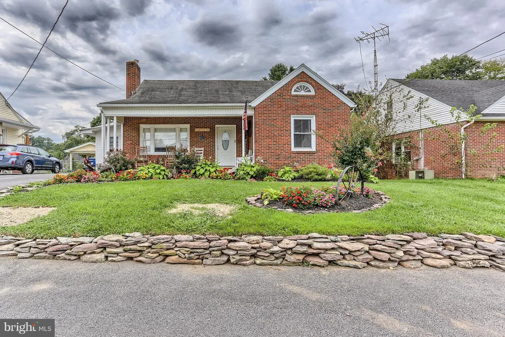 20011 Sheridan Avenue, Hagerstown, MD 21742