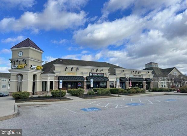 322 HONEYSUCKLE DRIVE