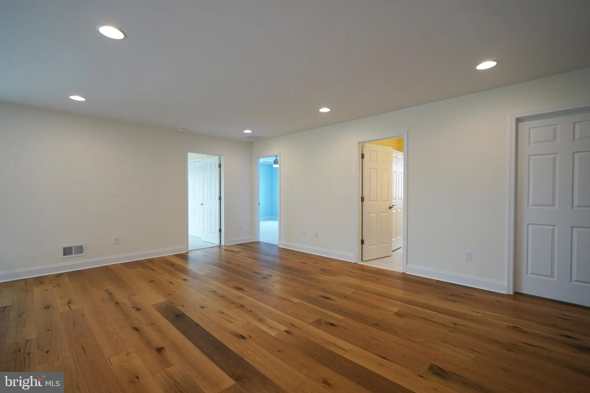 Lewes, Delaware 19958, United States, 5 Bedrooms Bedrooms, ,4 BathroomsBathrooms,Residential,Contingent,807