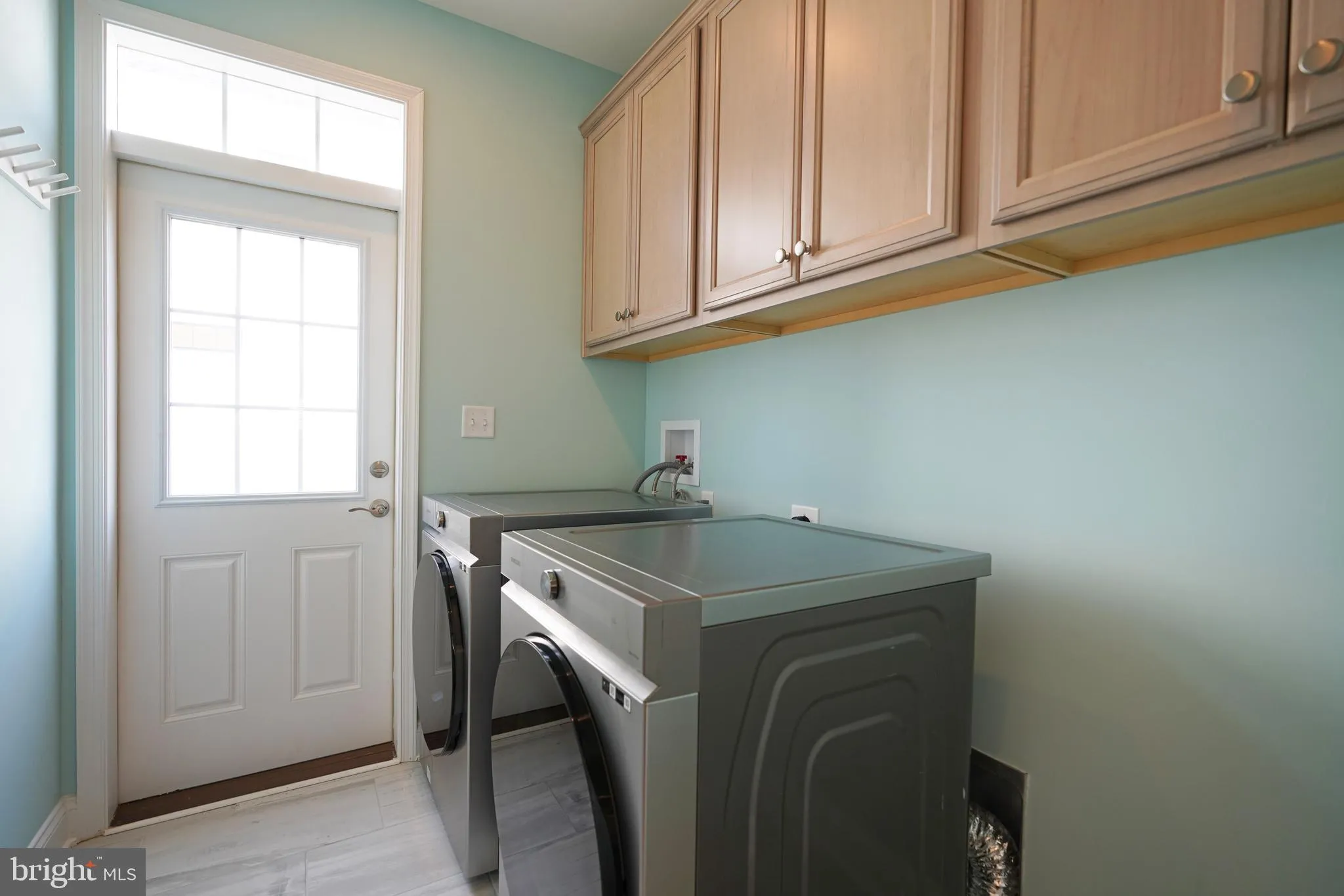 Lewes, Delaware 19958, United States, 5 Bedrooms Bedrooms, ,4 BathroomsBathrooms,Residential,Contingent,807