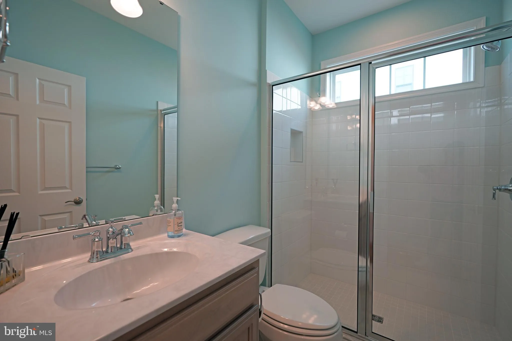 Lewes, Delaware 19958, United States, 5 Bedrooms Bedrooms, ,4 BathroomsBathrooms,Residential,Contingent,807