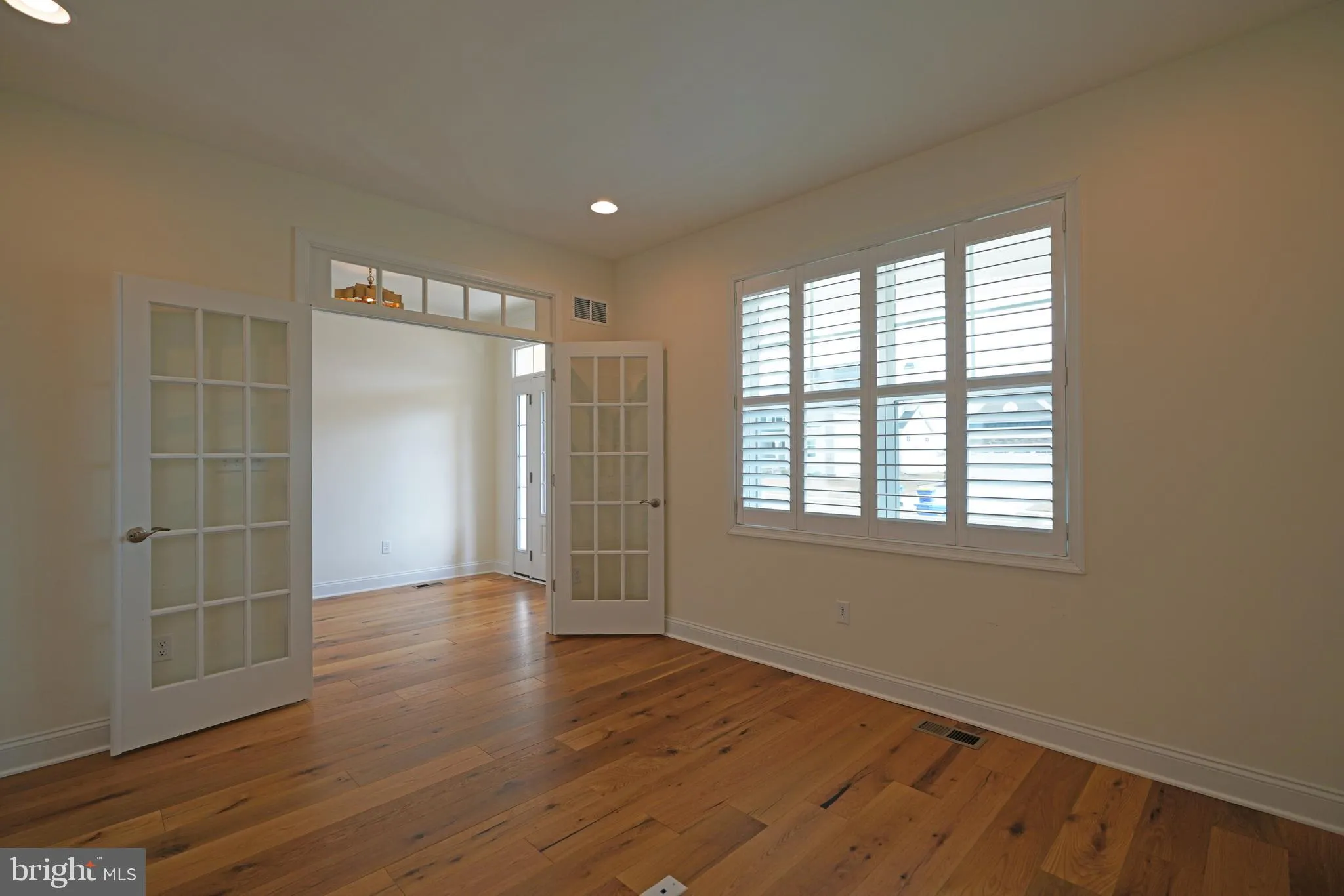 Lewes, Delaware 19958, United States, 5 Bedrooms Bedrooms, ,4 BathroomsBathrooms,Residential,Contingent,807