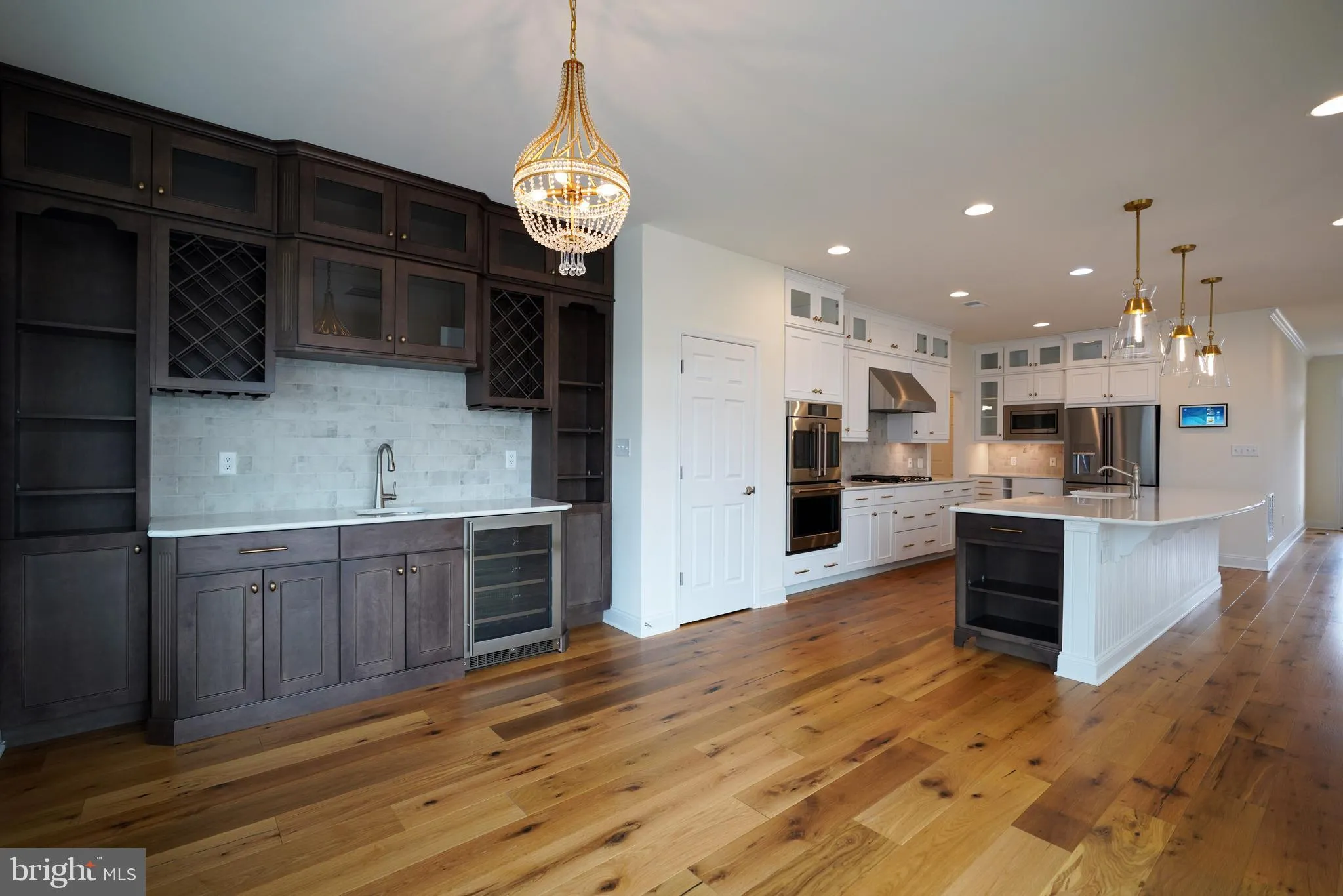 Lewes, Delaware 19958, United States, 5 Bedrooms Bedrooms, ,4 BathroomsBathrooms,Residential,Contingent,807