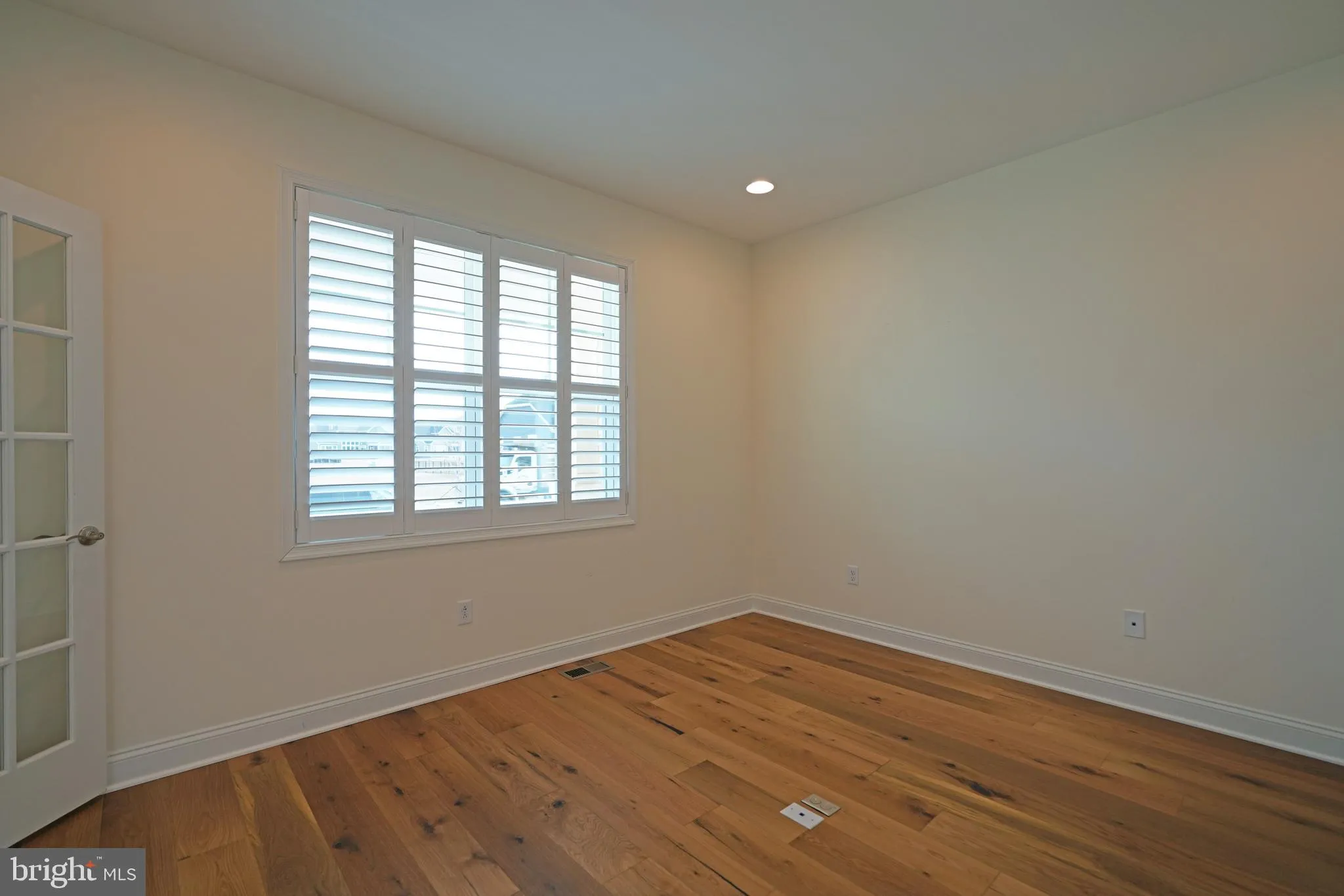 Lewes, Delaware 19958, United States, 5 Bedrooms Bedrooms, ,4 BathroomsBathrooms,Residential,Contingent,807