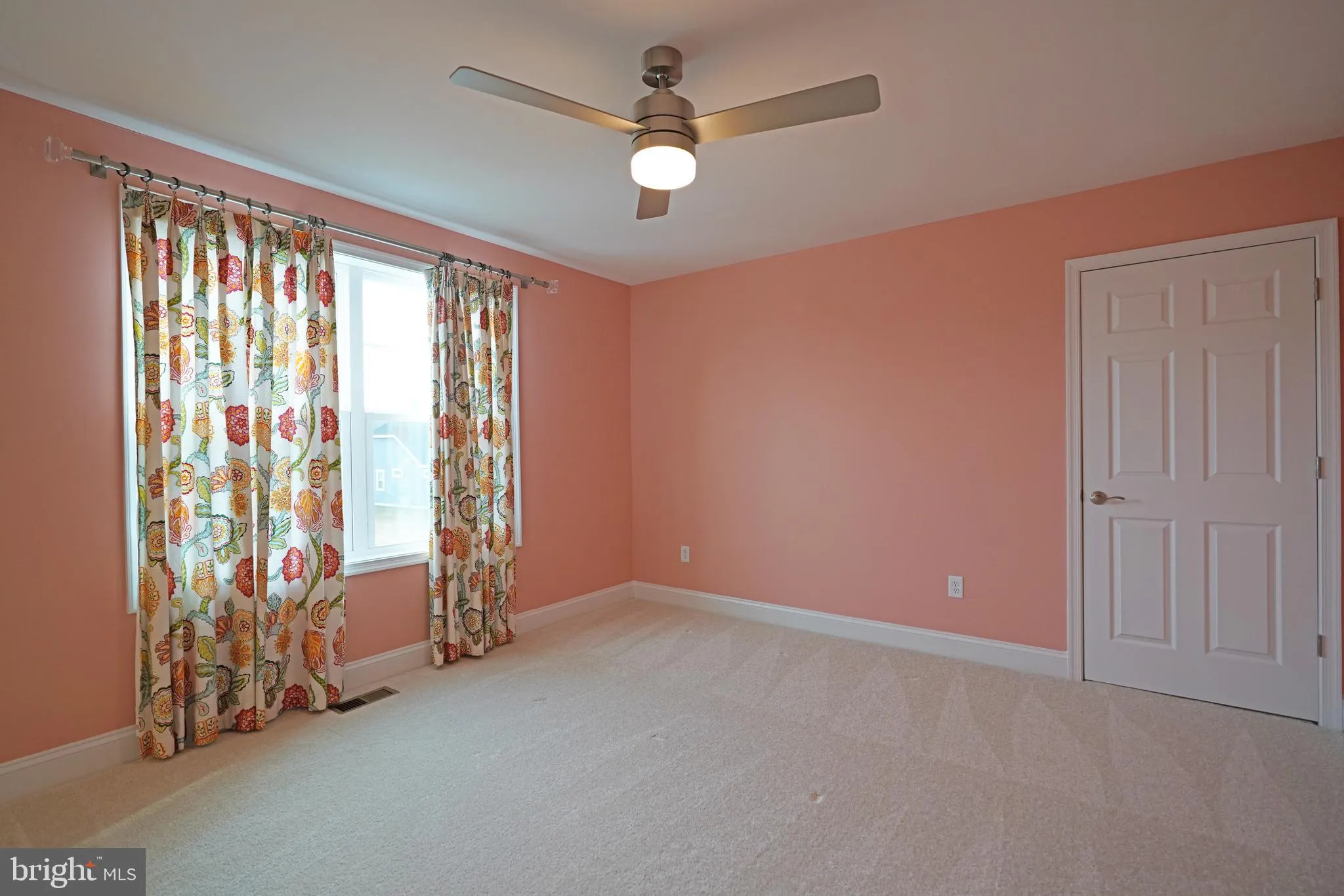 Lewes, Delaware 19958, United States, 5 Bedrooms Bedrooms, ,4 BathroomsBathrooms,Residential,Contingent,807