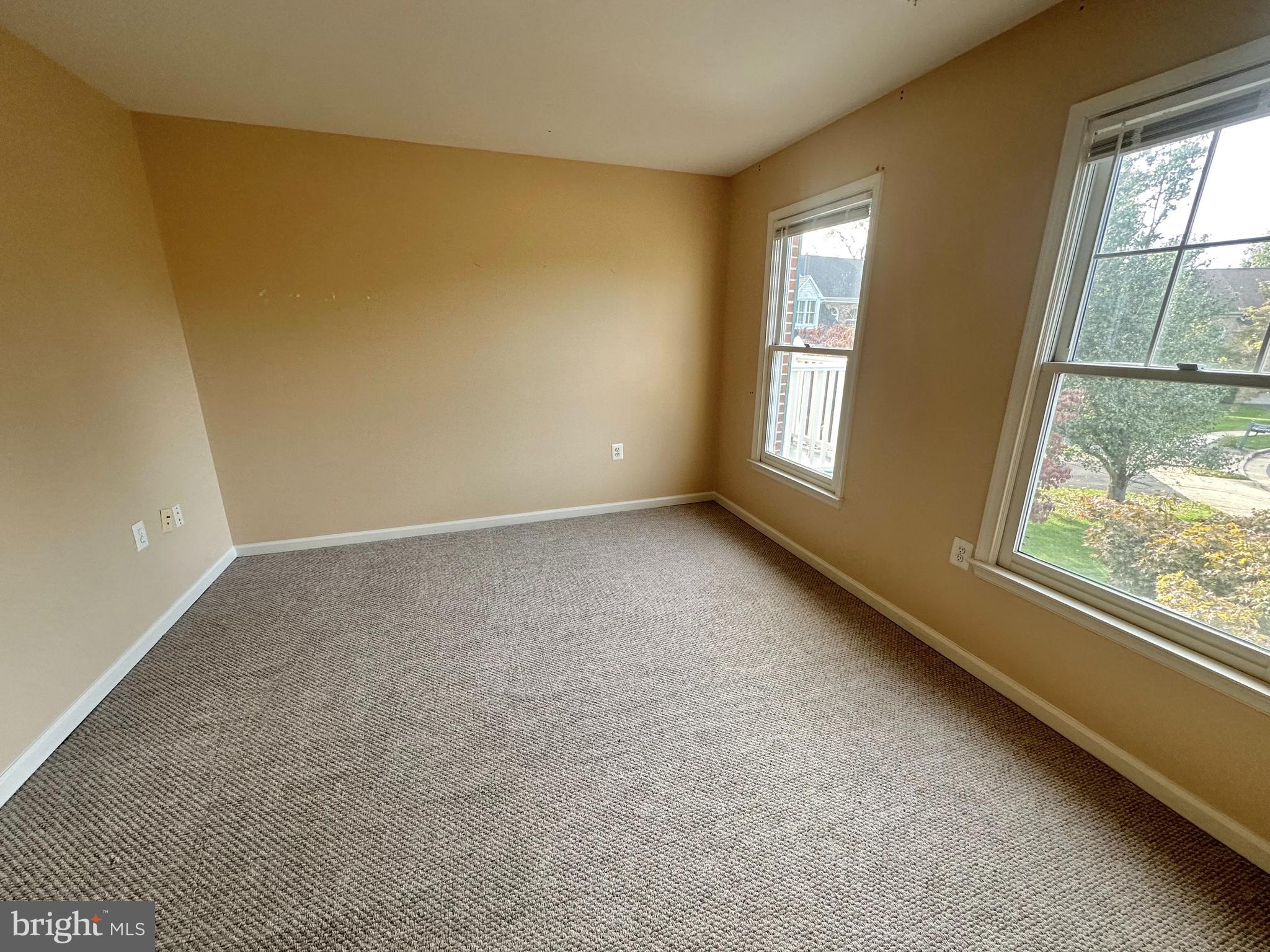 POTOMAC HUNT - Residential Lease