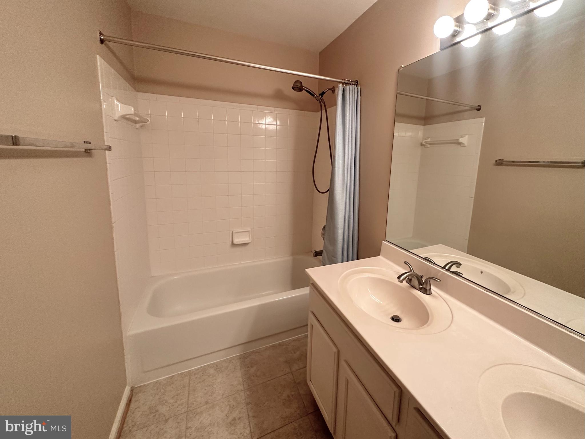 POTOMAC HUNT - Residential Lease