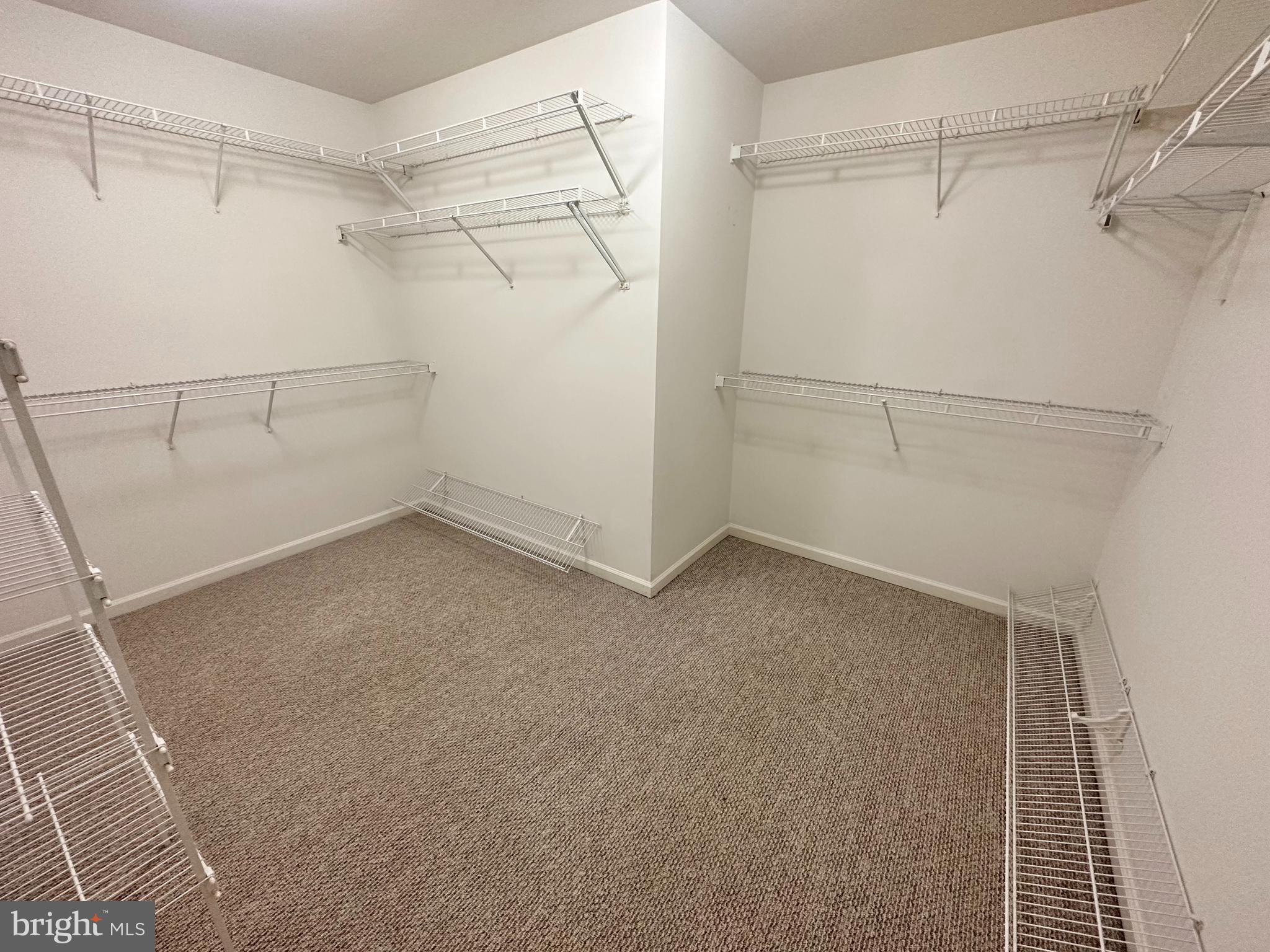 POTOMAC HUNT - Residential Lease