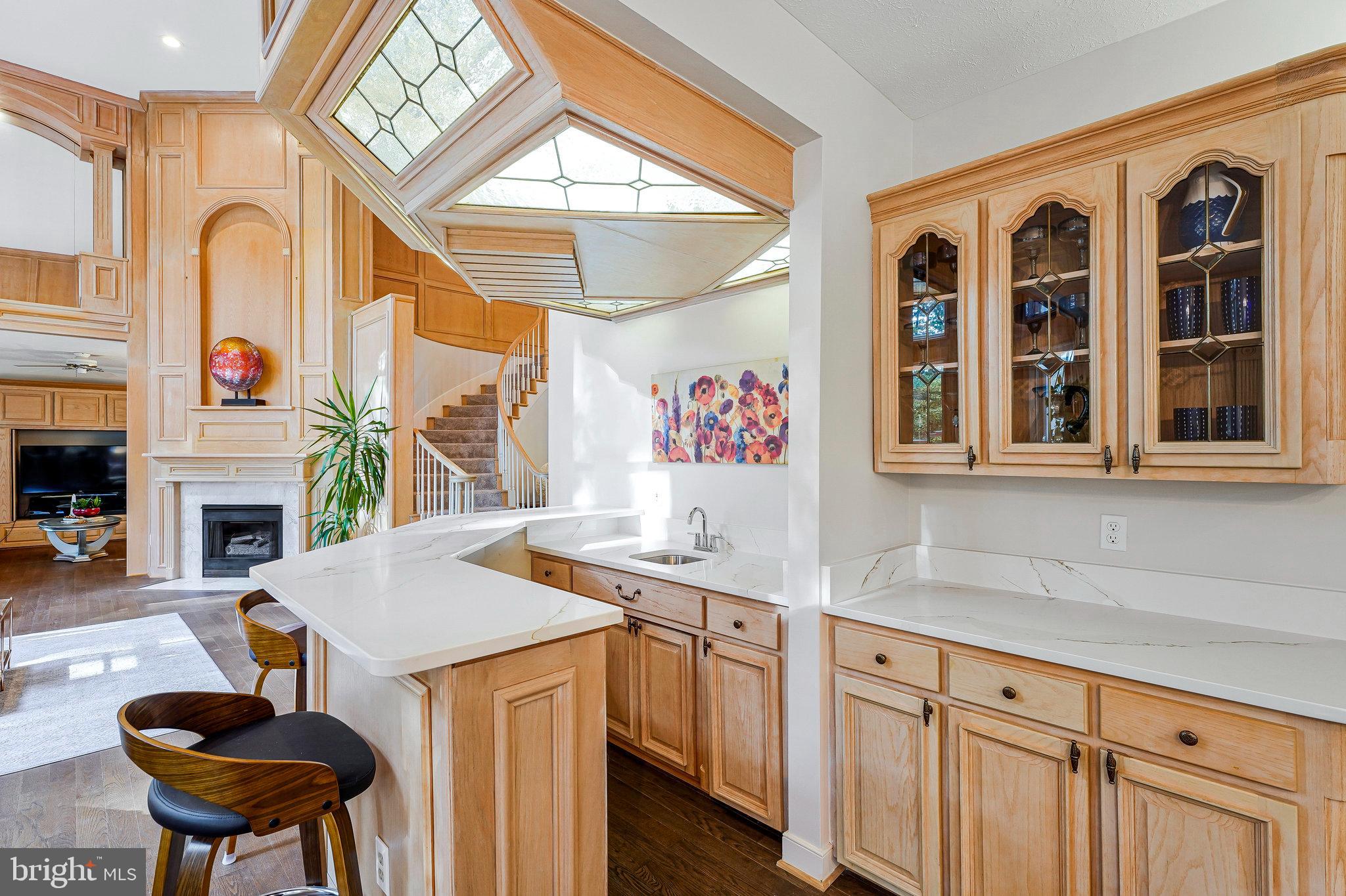 BURKE LAKE MEADOW - Residential