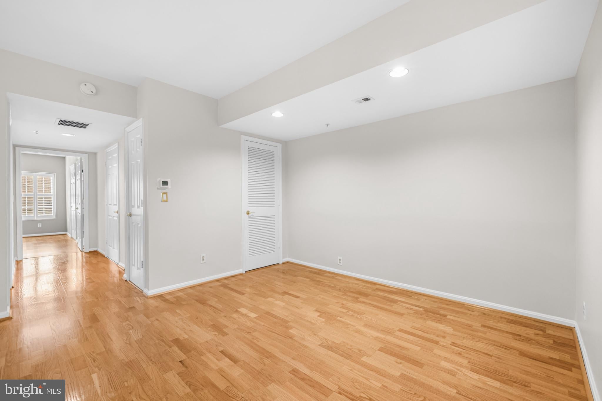 514 LIMERICK CIRCLE 203