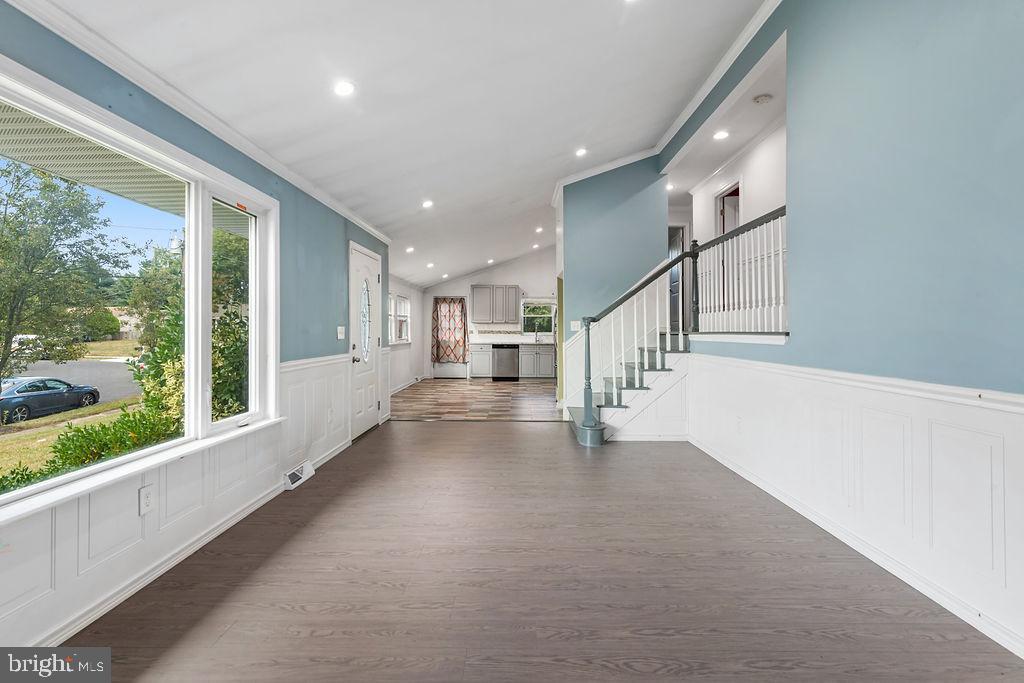 SUNNYFIELD - Residential