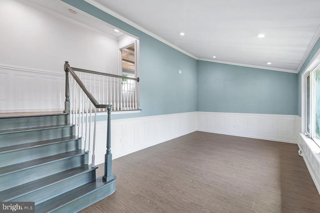 SUNNYFIELD - Residential