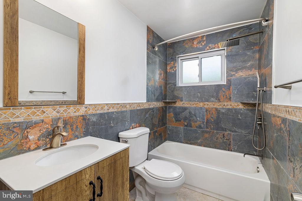 SUNNYFIELD - Residential