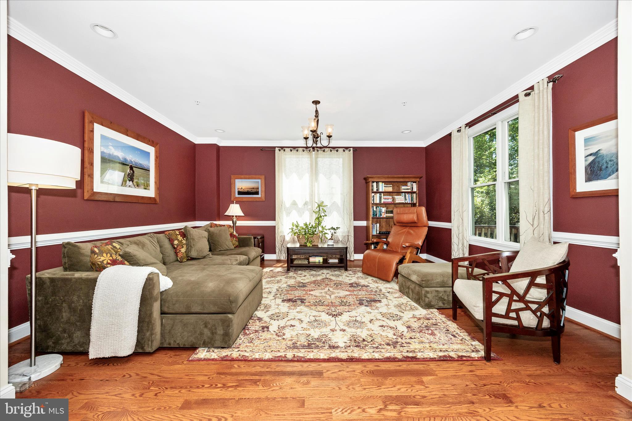 KENSINGTON ESTATES - Residential