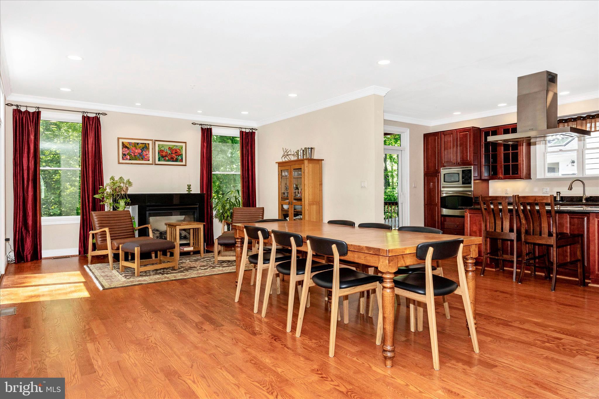 KENSINGTON ESTATES - Residential