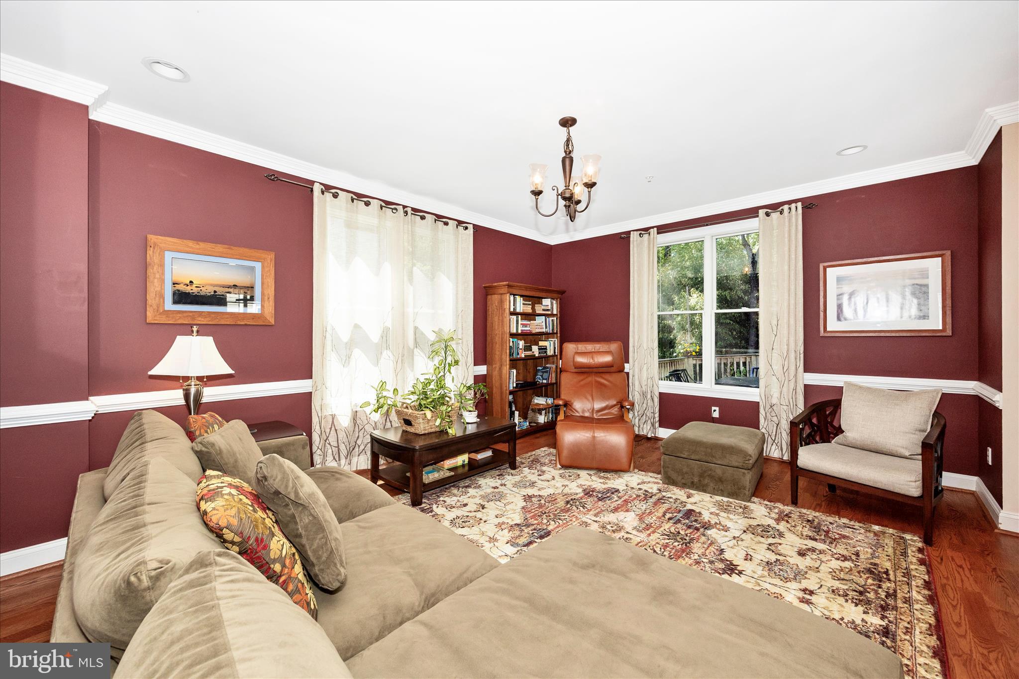 KENSINGTON ESTATES - Residential