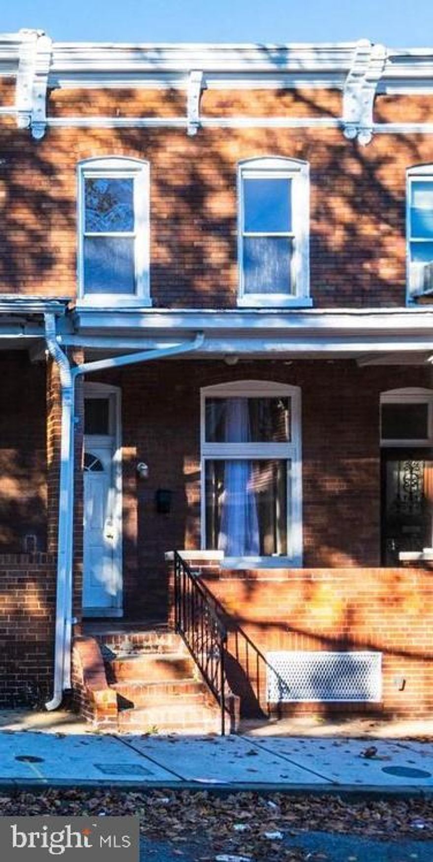 Tenant must provide renters insurance policy. Absolutely no pets.