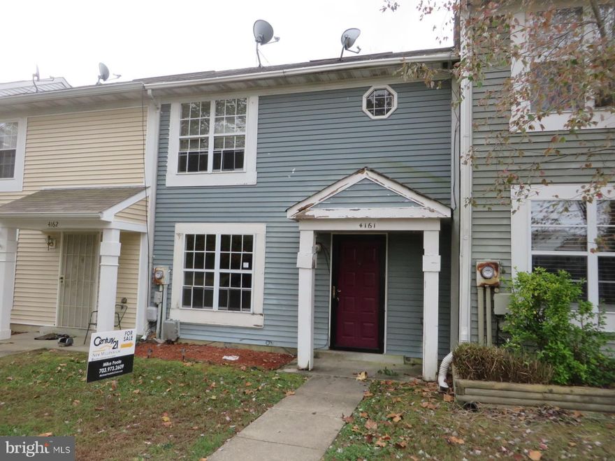 Multiple Offers submitted AT and Above LP ** H&B requested by MONDAY NOV  13th,  at 12:00-NOON**. Sold AS-IS *****. Great Investor property or Owner with FHA 203K *** Employees and family members residing with employees of JPMorgan Chase Bank, N.A, its affiliates or subsidiaries are strictly prohibited from directly or indirectly purchasing any property owned by JPMorgan Chase Bank, N.A.