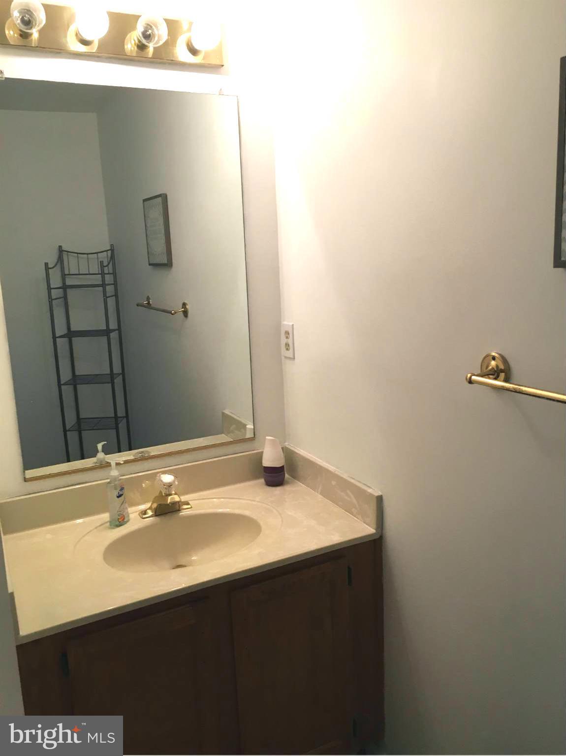 CAROLYN FOREST - Residential