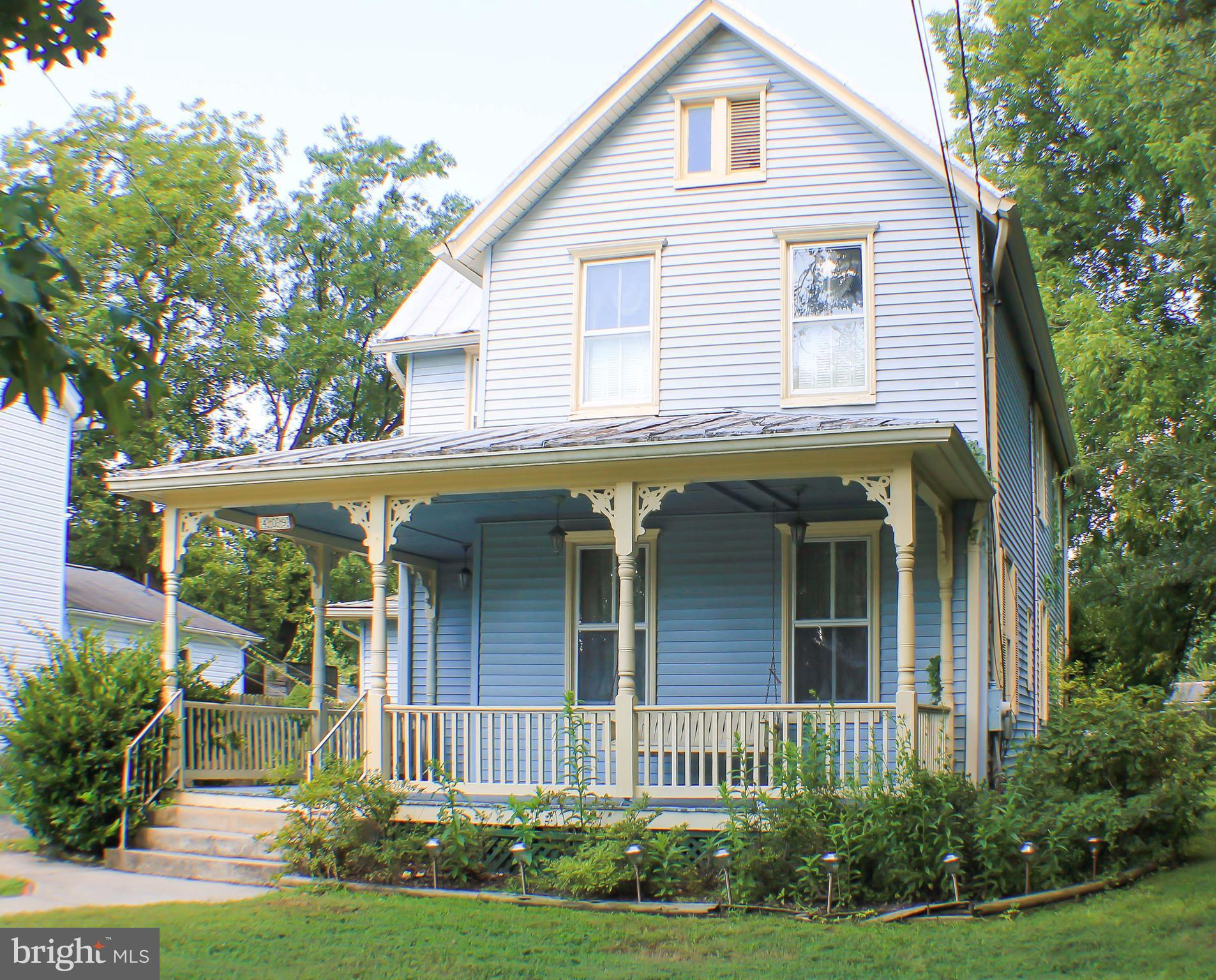 LAUREL - Residential