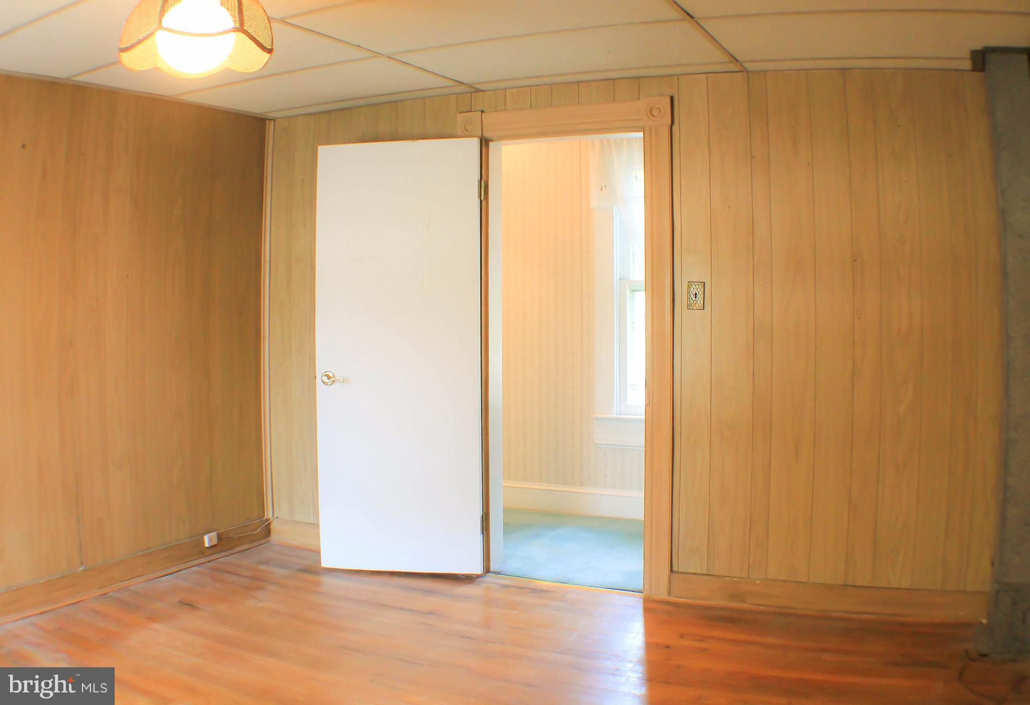 LAUREL - Residential