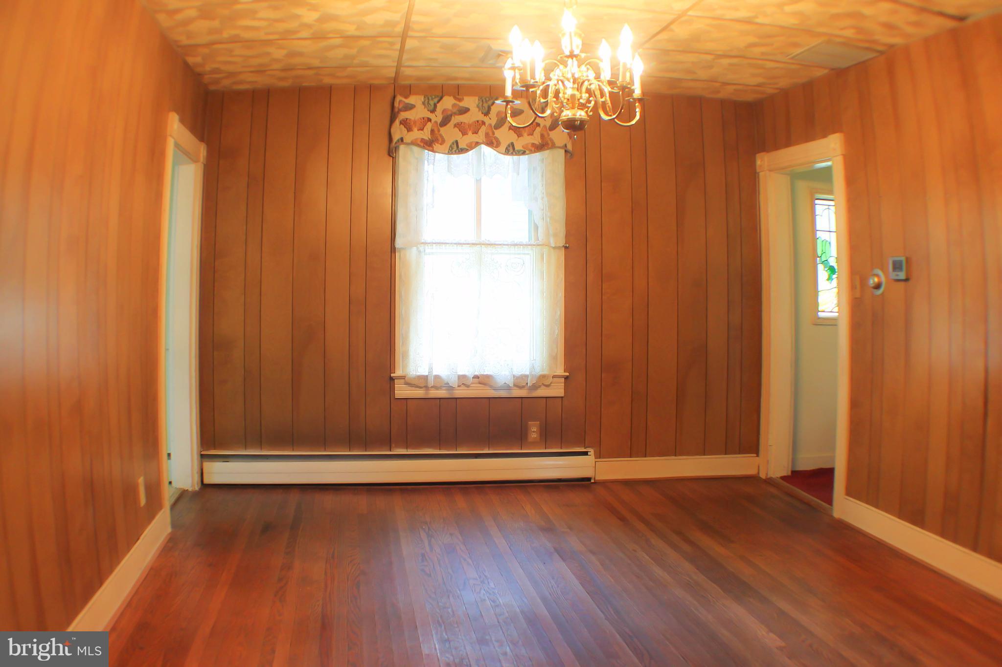 LAUREL - Residential