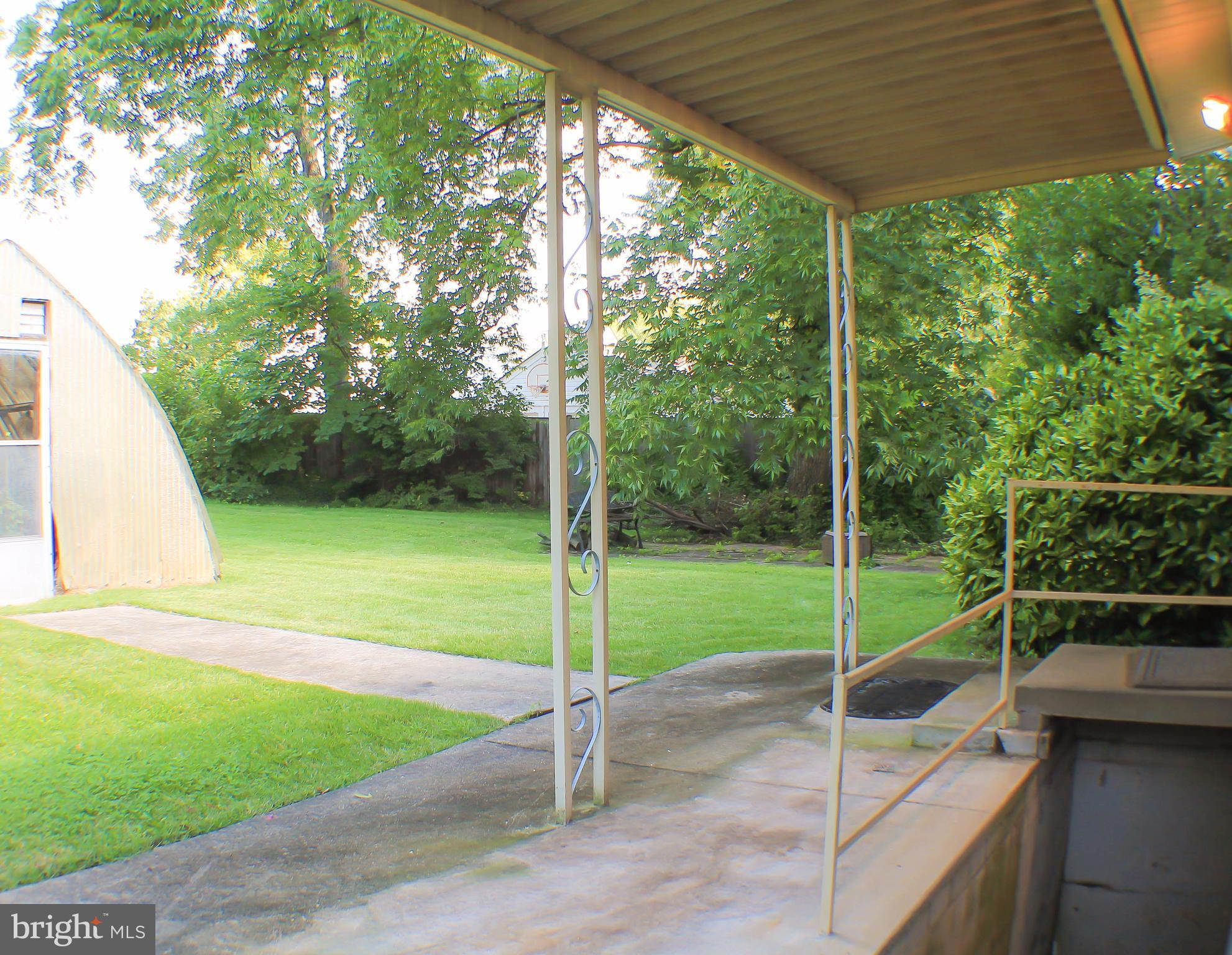 LAUREL - Residential